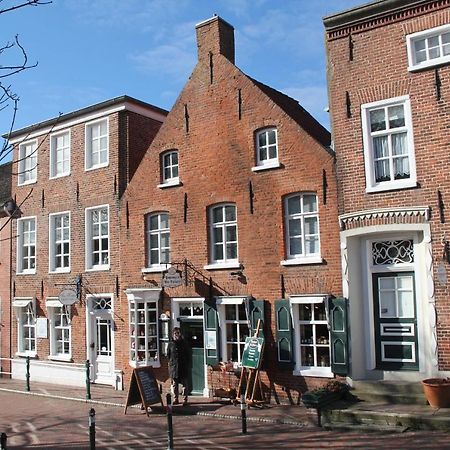 Oltmanns Ferienhaus Bummert Am Hafen Greetsiel Bagian luar foto