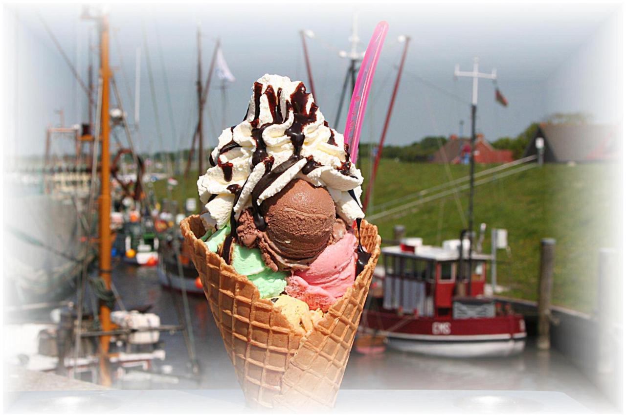 Oltmanns Ferienhaus Bummert Am Hafen Greetsiel Bagian luar foto