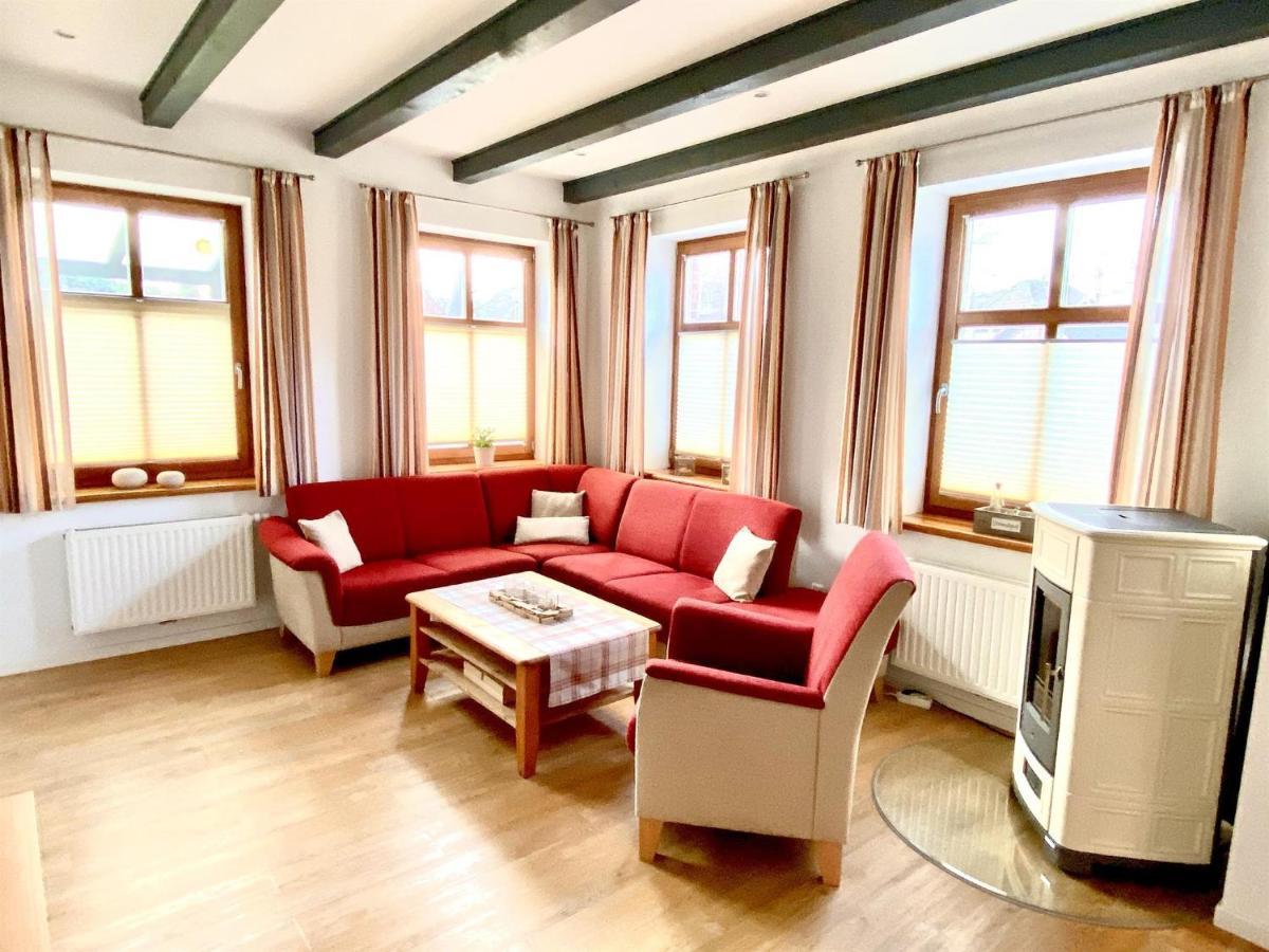 Oltmanns Ferienhaus Bummert Am Hafen Greetsiel Bagian luar foto